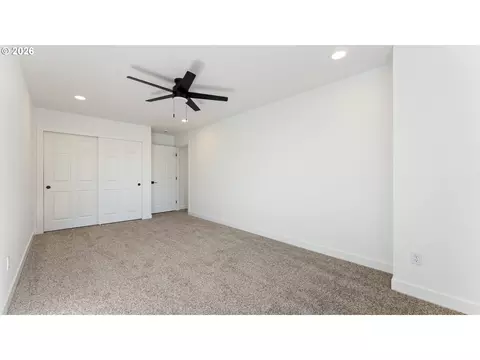 Bedroom - 141 NE D St, Willamina, OR 97396 photo 6 of 6