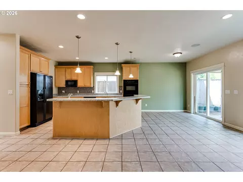 Kitchen - 2353 Rollie Loop, Eugene, OR 97405 photo 1 of 8