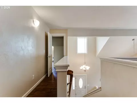 Entry Way - 2353 Rollie Loop, Eugene, OR 97405 photo 7 of 7