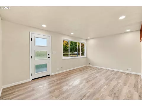 Living - 2845 Hilyard St, Eugene, OR 97405 photo 3 of 9