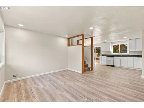 Living - 2845 Hilyard St, Eugene, OR 97405 photo 2 of 9