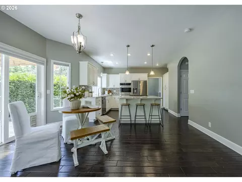 3394 Hampton Way, Eugene, OR 97401 photo 18
