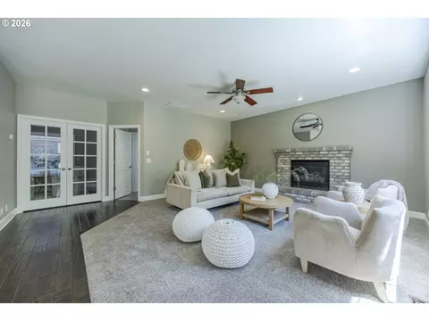 3394 Hampton Way, Eugene, OR 97401 photo 21