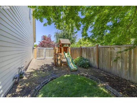3394 Hampton Way, Eugene, OR 97401 photo 46