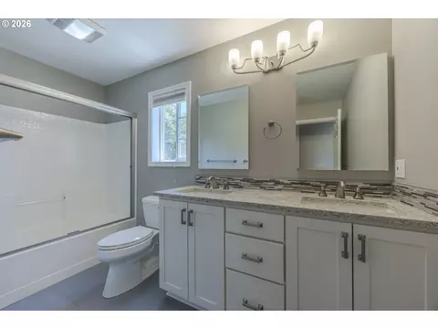 3394 Hampton Way, Eugene, OR 97401 photo 36