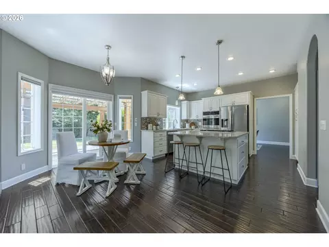 3394 Hampton Way, Eugene, OR 97401 photo 17