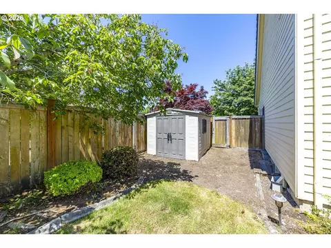 3394 Hampton Way, Eugene, OR 97401 photo 45