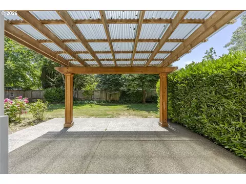 3394 Hampton Way, Eugene, OR 97401 photo 38