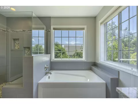 3394 Hampton Way, Eugene, OR 97401 photo 29