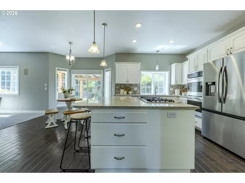 3394 Hampton Way, Eugene, OR 97401 photo 16