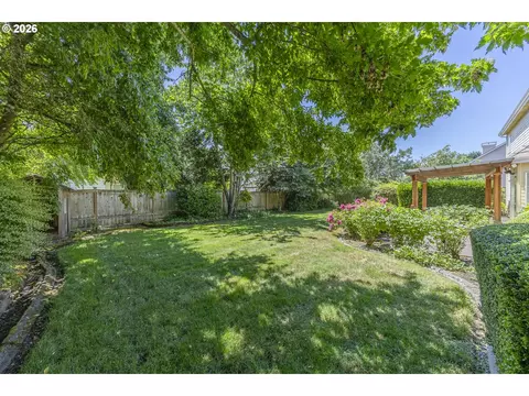 3394 Hampton Way, Eugene, OR 97401 photo 43