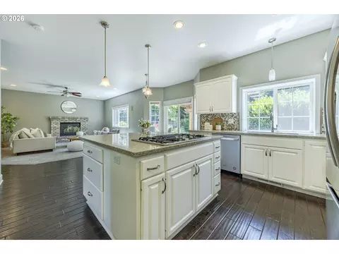 3394 Hampton Way, Eugene, OR 97401 photo 15