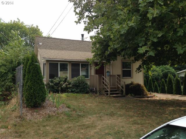 1506 E 3rd St, Newberg, OR 97132 photo 1