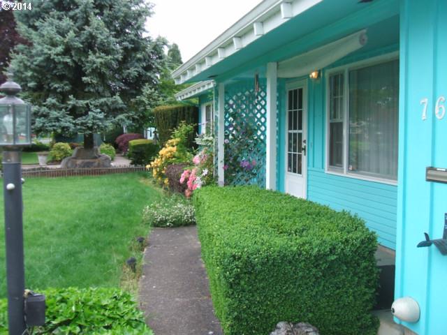 765 Hughes St, Eugene, OR 97402 photo 1
