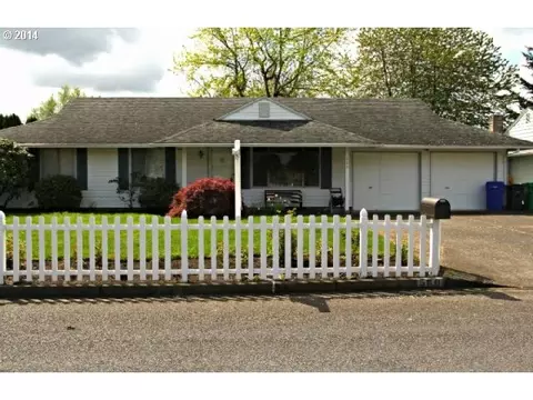580 NE 22nd St, Gresham, OR 97030 photo 1