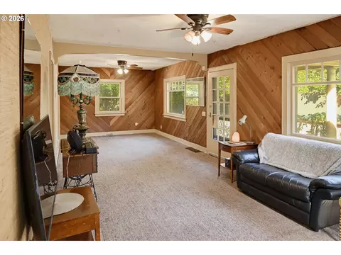 Living - 16990 SE Foster Rd, Gresham, OR 97080 photo 1 of 3