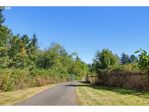 Exterior - 16990 SE Foster Rd, Gresham, OR 97080 photo 15 of 15