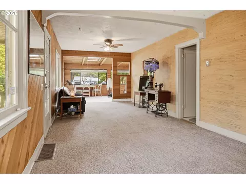 Living - 16990 SE Foster Rd, Gresham, OR 97080 photo 3 of 3