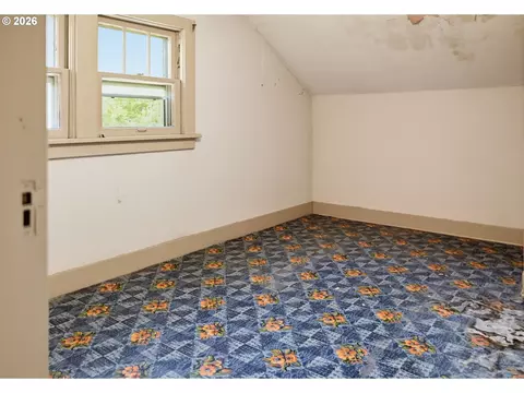 Bedroom - 16990 SE Foster Rd, Gresham, OR 97080 photo 3 of 4