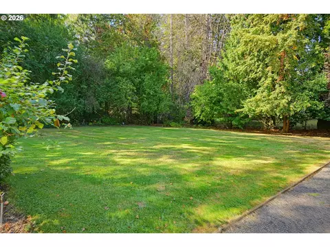 Exterior - 16990 SE Foster Rd, Gresham, OR 97080 photo 8 of 15