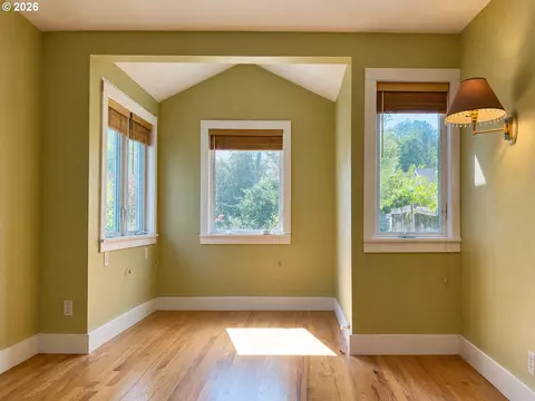 1387 Arthur St, Eugene, OR 97402 photo 10
