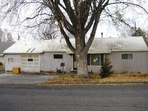 3119 SW Jay Ave, Pendleton, OR 97801 photo 1