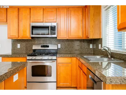 15565 Bachelor Ave, Sandy, OR 97055 photo 8