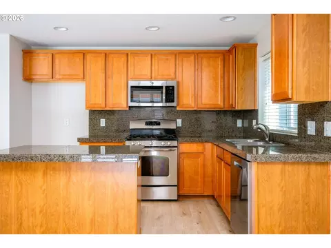 15565 Bachelor Ave, Sandy, OR 97055 photo 9