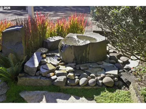 Exterior - 5260 Overbrook Ln, Eugene, OR 97405 photo 11 of 11