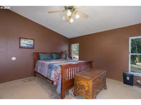 76654 Heath Rd, Rainier, OR 97048 photo 6