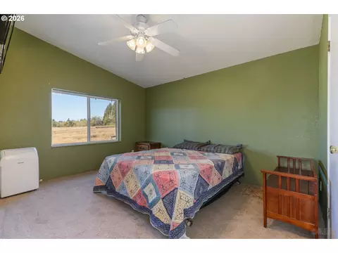 76654 Heath Rd, Rainier, OR 97048 photo 9