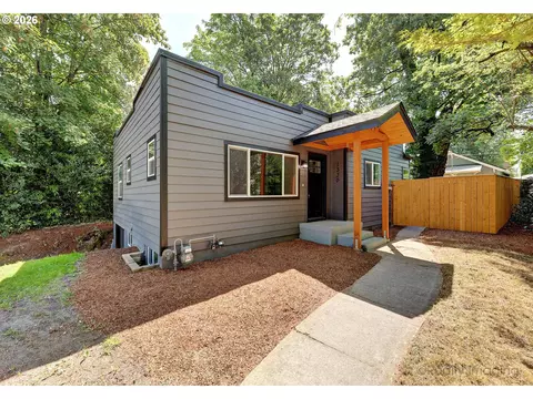 1330 NE 33rd Ave, Portland, OR 97232