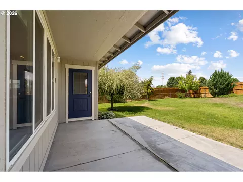 Exterior - 122 Falcon Ct, Boardman, OR 97818 photo 1 of 4