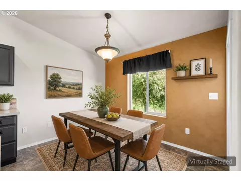 Dining - 122 Falcon Ct, Boardman, OR 97818 photo 1 of 1