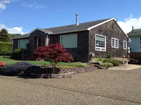 406 Third St, Garibaldi, OR 97118 photo 1