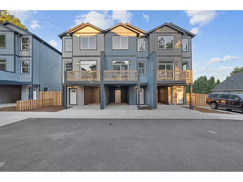 11191 SE Stark St, Portland, OR 97216