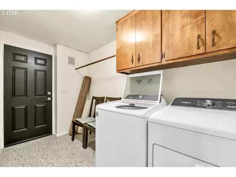Other - 2877 Timberline Dr, Eugene, OR 97405 photo 2 of 8