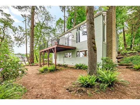 Exterior - 2877 Timberline Dr, Eugene, OR 97405 photo 6 of 10