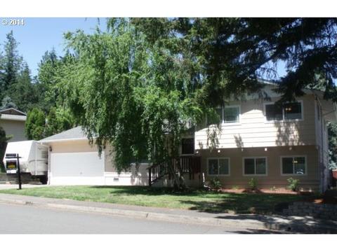 781 Larch St, Eugene, OR 97405 photo 1