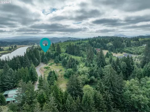 36655 King Kong Ln, Astoria, OR 97103