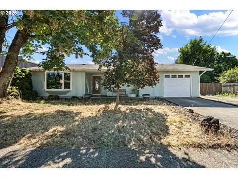 50 S 16th St, Cottage Grove, OR 97424
