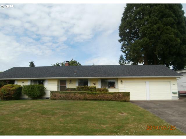 2779 Castle Dr, Springfield, OR 97477 photo 1