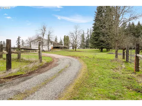6350 Cascade Hwy NE, Silverton, OR 97381