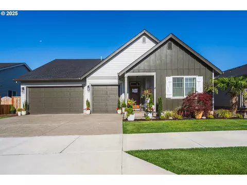 1053 S Vine St, Canby, OR 97013