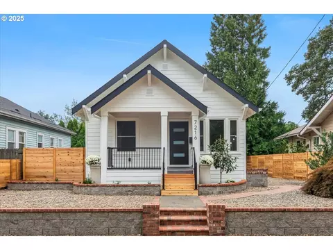 7216 N Ivanhoe St, Portland, OR 97203