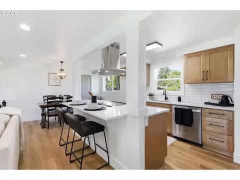 Kitchen - 1682 Larkspur Loop, Eugene, OR 97401 photo 5 of 5