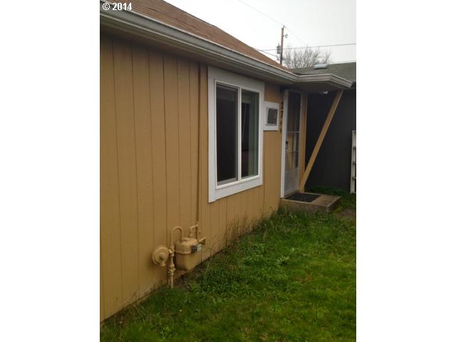 2744 Kincaid Aly, Eugene, OR 97405 photo 1