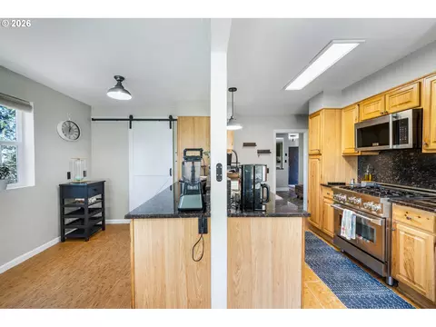 Kitchen - 1680 Westover Dr, Eugene, OR 97403 photo 3 of 3