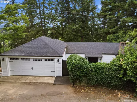 Exterior - 1680 Westover Dr, Eugene, OR 97403 photo 1 of 4