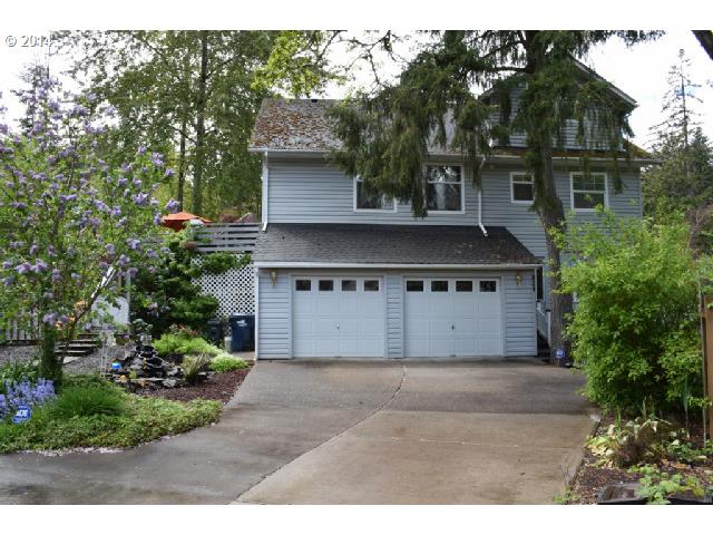 824 S 68th St, Springfield, OR 97478 photo 1